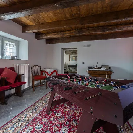 Villa Orazio Liberty House, Fivizzano, Wifi And Jacuzzi *