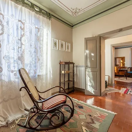 Villa Orazio Liberty House, Fivizzano, Wifi And Jacuzzi